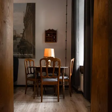 Satynowy By Good Time Łódź