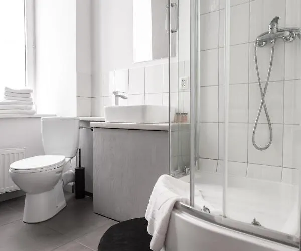 Satynowy By Good Time