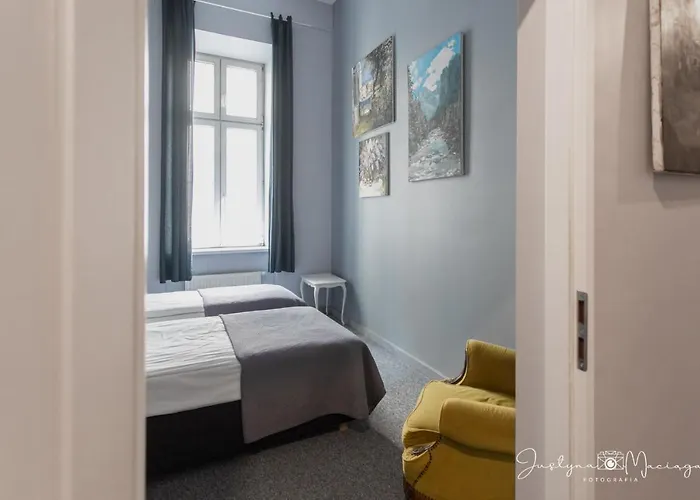 Satynowy By Good Time * وودج